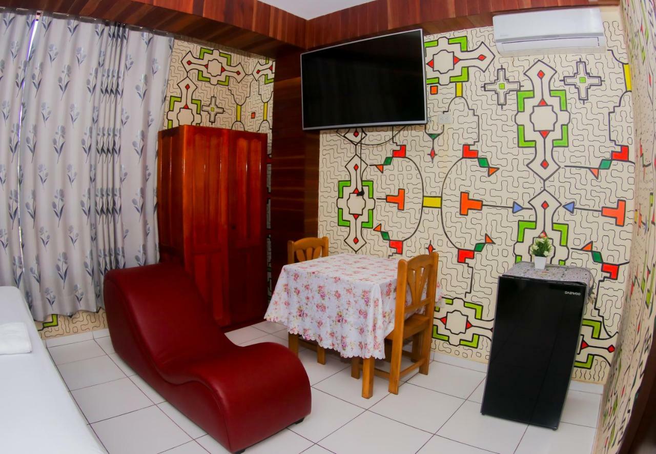 Gran Hotel Gusbet Pucallpa Extérieur photo