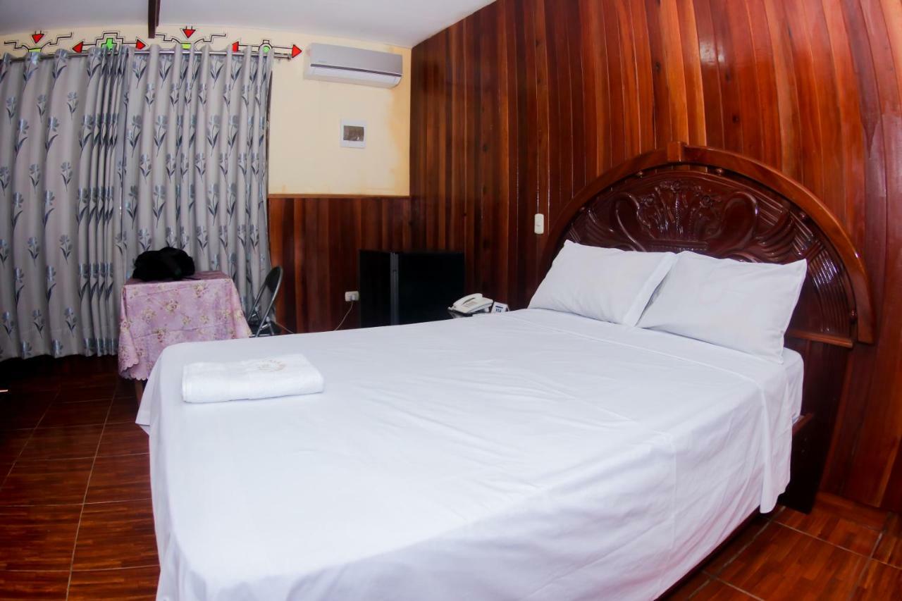 Gran Hotel Gusbet Pucallpa Extérieur photo